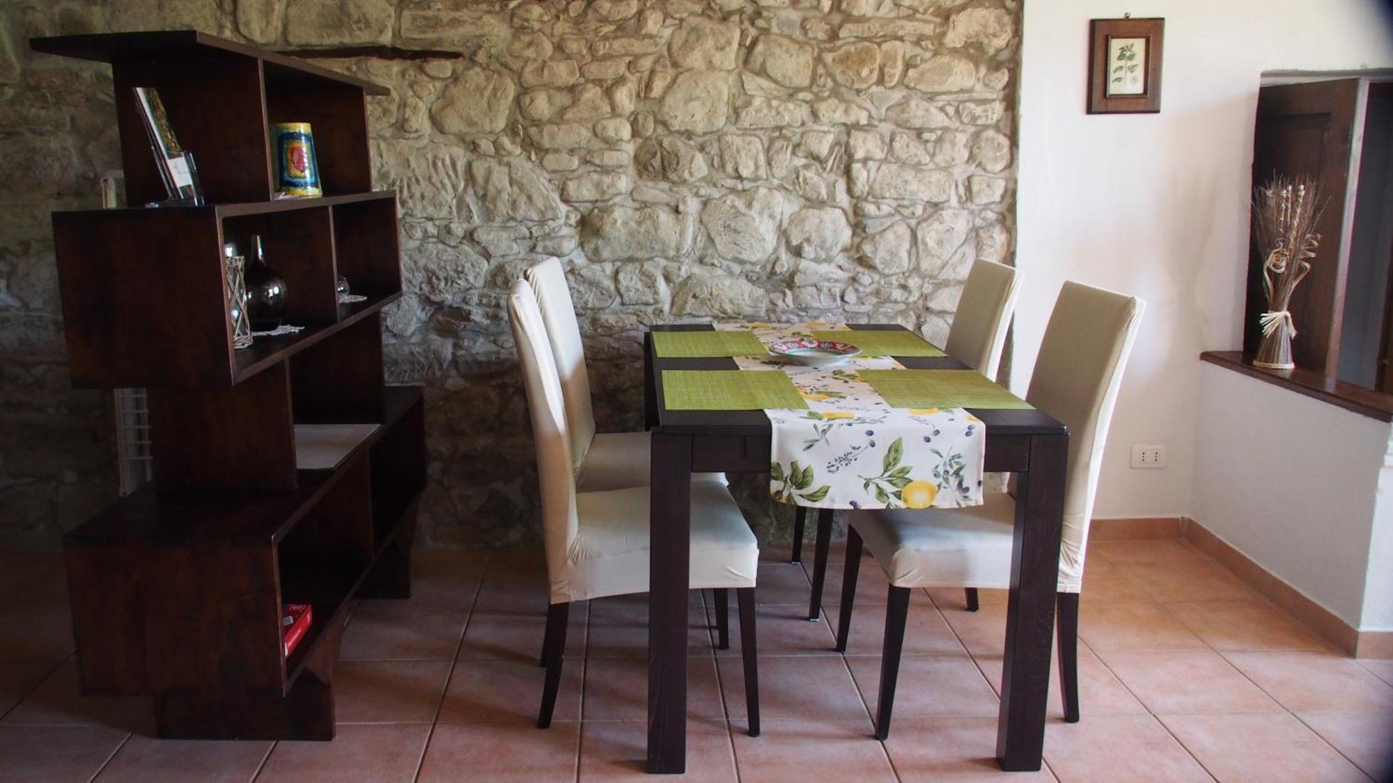 Podere L'Aquila Gaiole in Chianti Bilik gambar